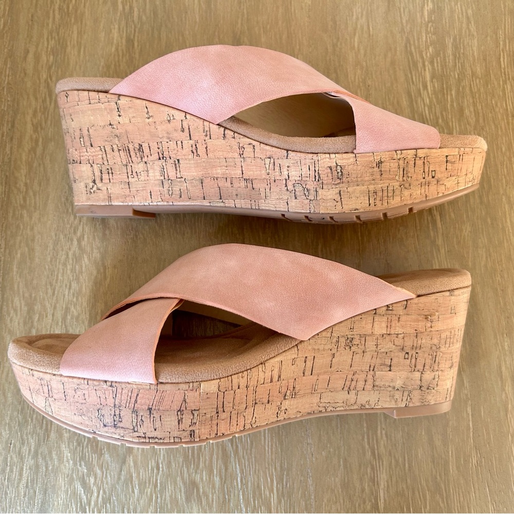 CL by Laundry Blush Women's Sandals
